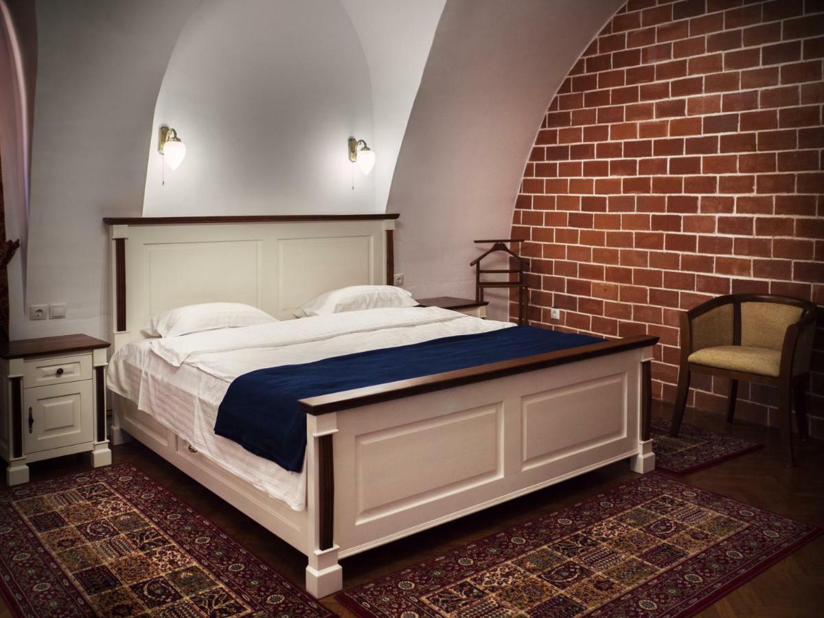 Gothic Central Sibiu Bagian luar foto